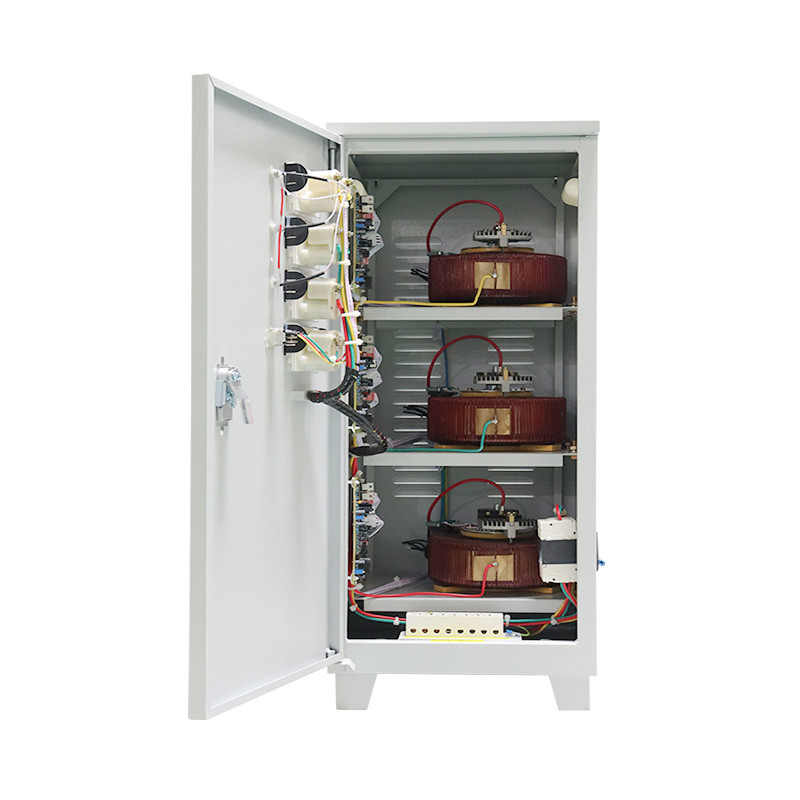 9000VA Drei-Phasen-Automatischer Spannungsregler 380VAC Leistung AVR Industrie-Stabilisator Fabrik Direktverkauf