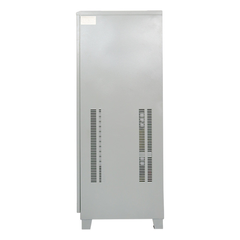 380V 400V 415V Wechselstromstabilisator Automatischer Spannungsregler 100KVA 3-Phasen-Servomotor Typ für industrielle Verwendung